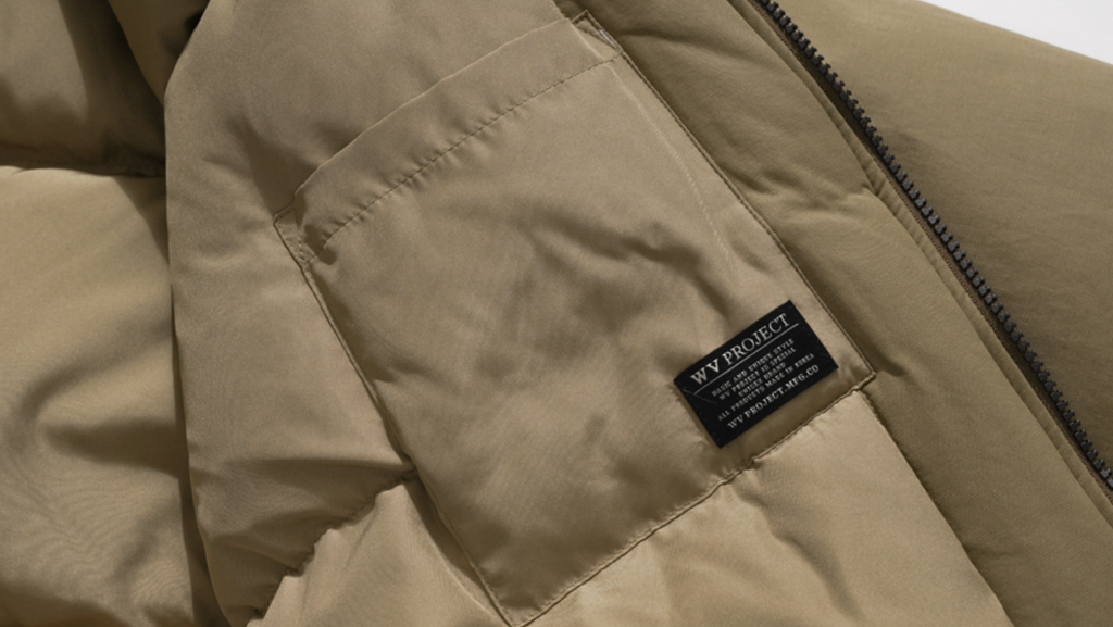 ダブルユーブイプロジェクト(WV PROJECT) Monster duck down parka Beige JJOT7521