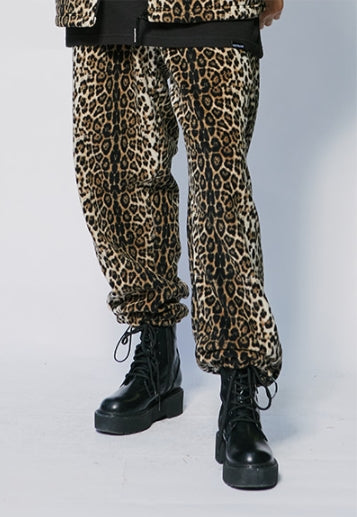 セイントペイン(SAINTPAIN)  SP LEOPARD FLEECE TRAINING PANTS-BEIGE