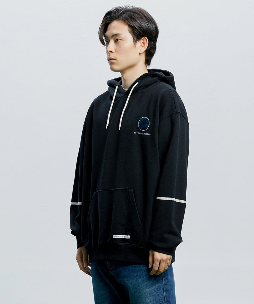 QUIETIST (クワイエティスト)  Save For Human-race Sweat-Hood (black)