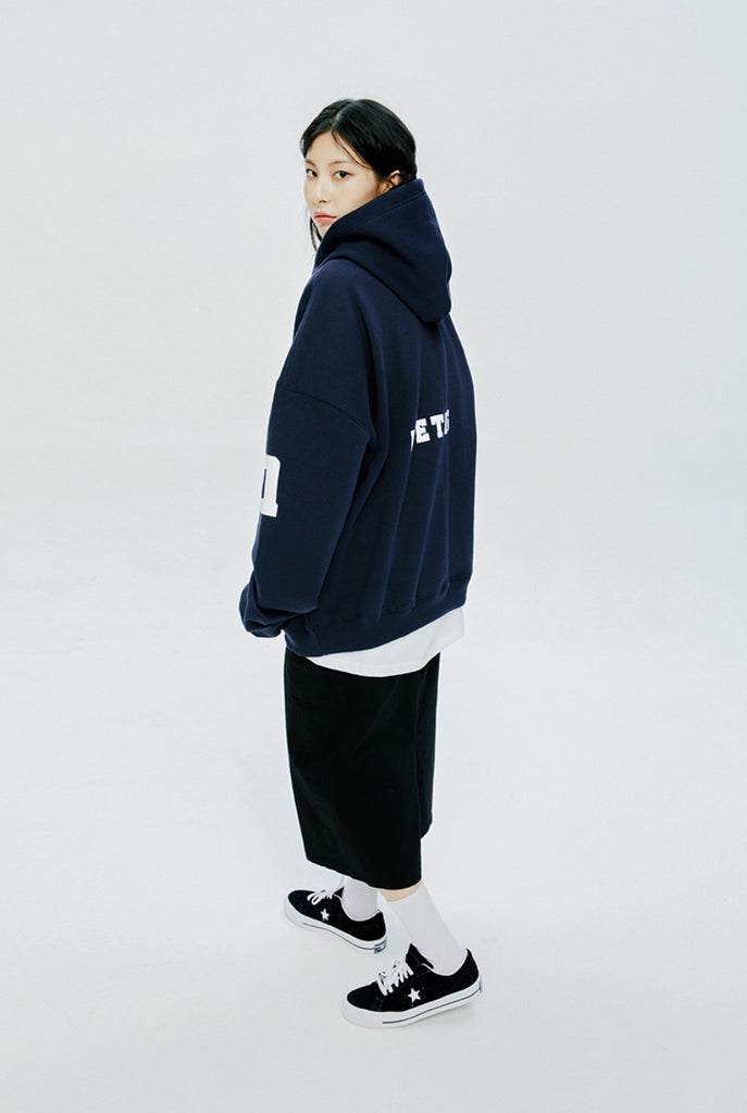 QUIETIST (クワイエティスト) FLAG HOOD-NAVY