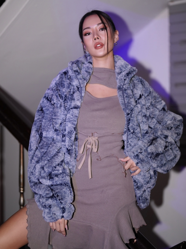 BABLETWO  (ビーエーブルトゥー)      x Kyla Eco Fur Zipup Jacket (BLUE)