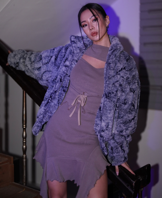 BABLETWO  (ビーエーブルトゥー)      x Kyla Eco Fur Zipup Jacket (BLUE)