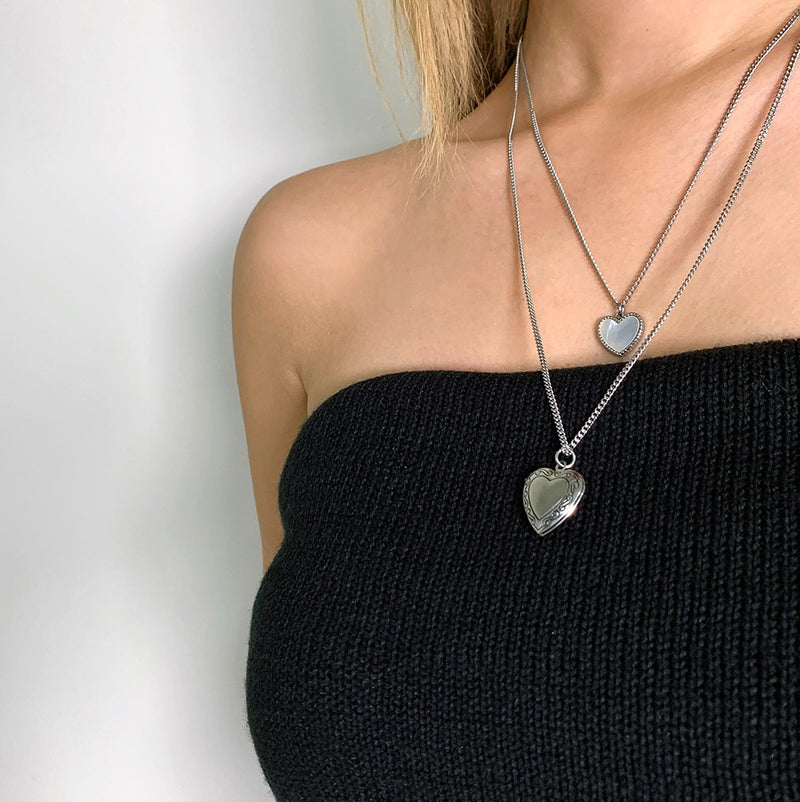 PASION (パシオン) Antique Oyster Pearl Heart Pendant Necklace