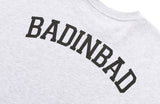 ベドインベド(BADINBAD) GALLERY LOGO SWEATSHIRT_LIGHT GREY