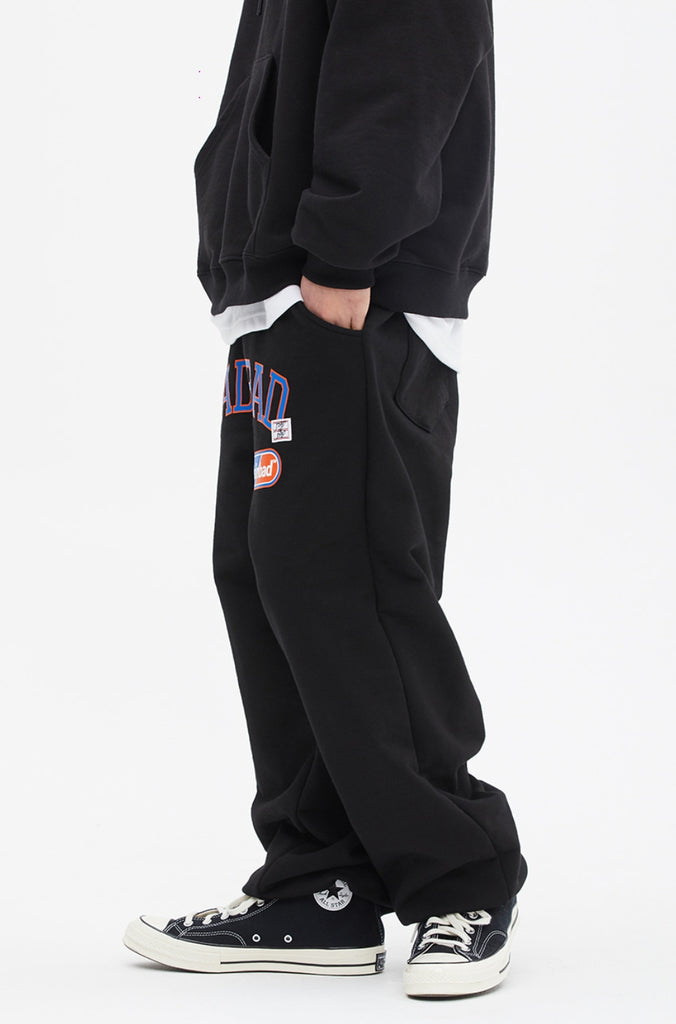 ベドインベド(BADINBAD) COLLEGE FONT HEAVY WEIGHT PANTS_BLACK