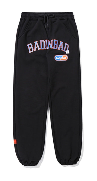ベドインベド(BADINBAD) COLLEGE FONT HEAVY WEIGHT PANTS_BLACK