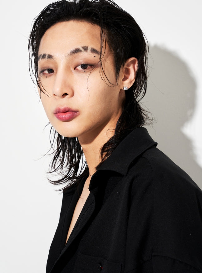 BLACKPURPLE (ブラックパープル) Snow Crystal One Point Earrings - Black Silver