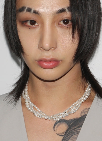 BLACKPURPLE (ブラックパープル) Glamorous Three-Line Pearl Necklace