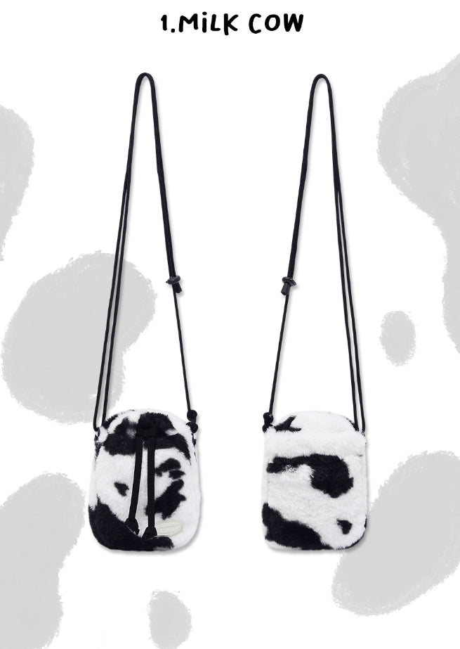 オルモストブルー(Almost Blue) FLUFFY COW CROSS BAG