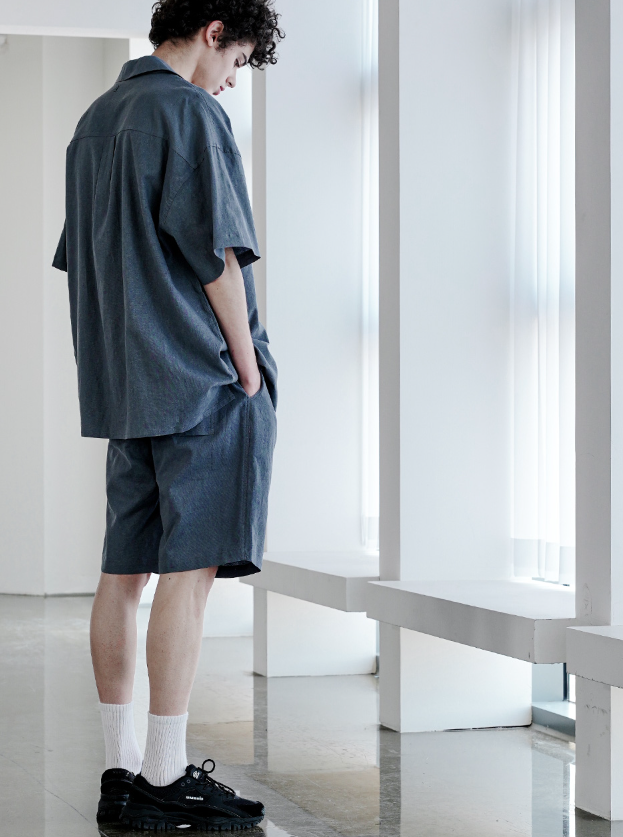 EZKATON (エズカートン) Miracle Short Pants Deep Gray STSP6591