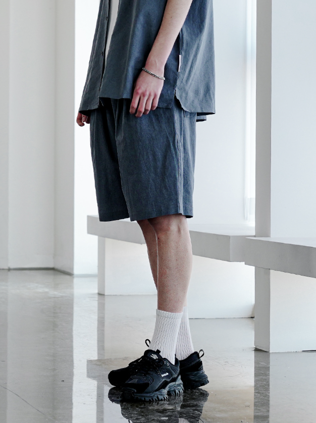 EZKATON (エズカートン) Miracle Short Pants Deep Gray STSP6591