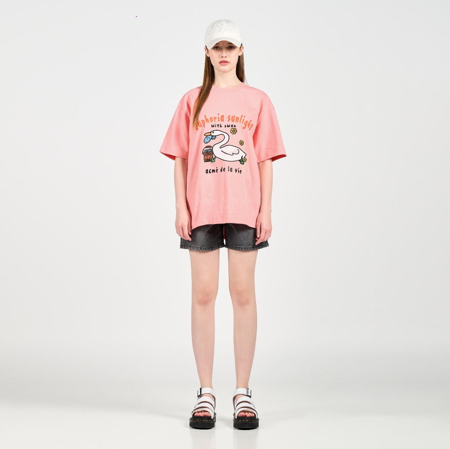 アクメドラビ(acme' de la vie) FISH SWAN SHORT SLEEVE T-SHIRT PINK