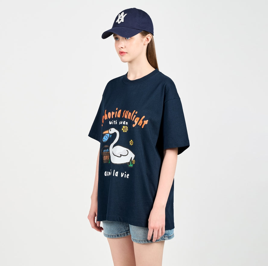 アクメドラビ(acme' de la vie) FISH SWAN SHORT SLEEVE T-SHIRT NAVY