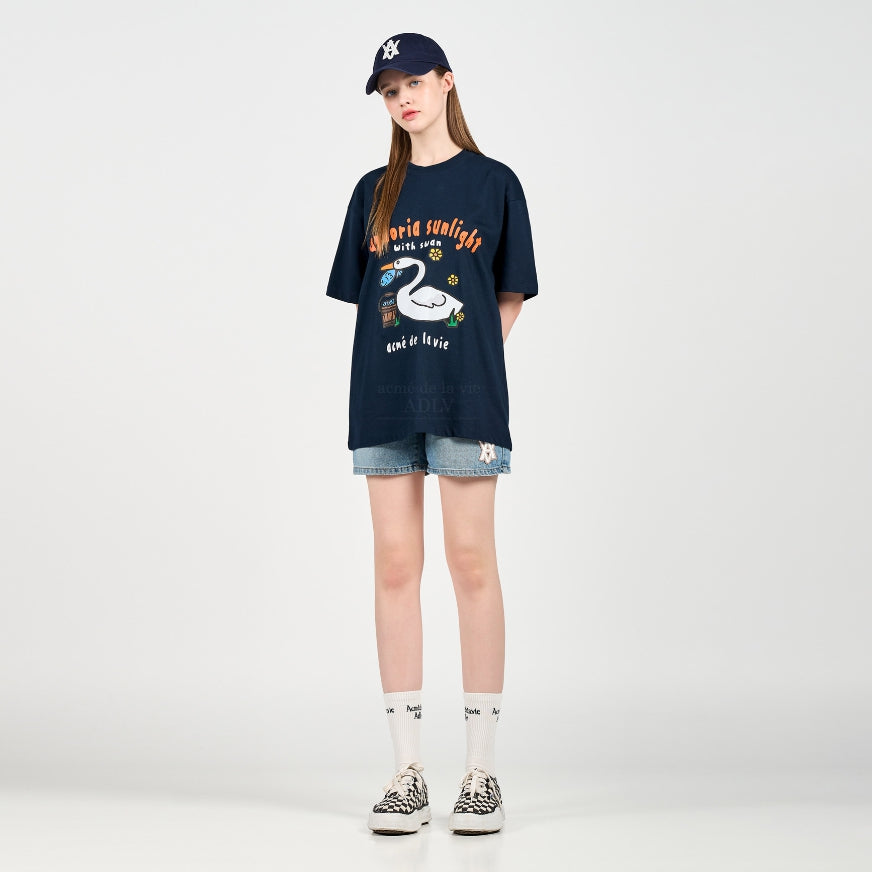アクメドラビ(acme' de la vie) FISH SWAN SHORT SLEEVE T-SHIRT NAVY