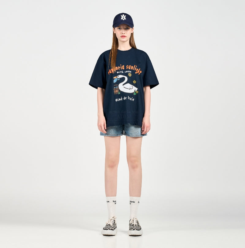 アクメドラビ(acme' de la vie) FISH SWAN SHORT SLEEVE T-SHIRT NAVY
