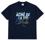 アクメドラビ(acme' de la vie) BACKGROUND LOGO SHORT SLEEVE T-SHIRT NAVY