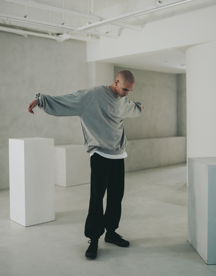 EZKATON (エズカートン) Satin Logo Sweatshirt Gray JJMT6612