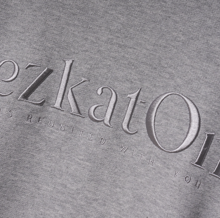EZKATON (エズカートン) Satin Logo Sweatshirt Gray JJMT6612