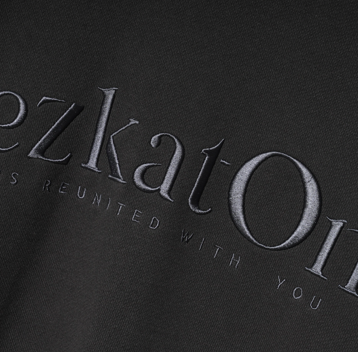 EZKATON (エズカートン) Satin Logo Sweatshirt Deep Gray JJMT6612