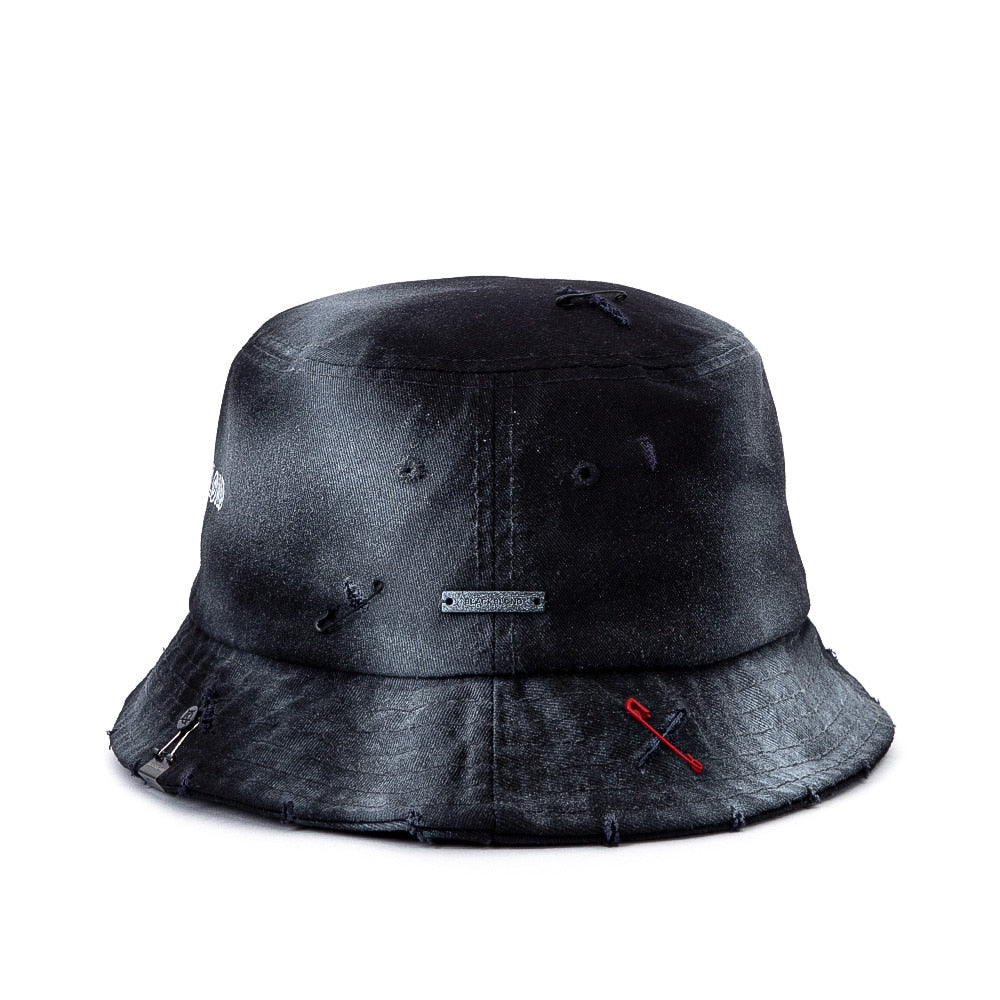 ブラックブロンド(BLACKBLOND) BBD Ripped Sprayed Custom Border Graffiti Logo Bucket Hat (Black)