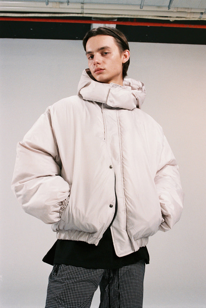 ディープリーク(DPRIQUE) HOOD PADDED JACKET - IVORY