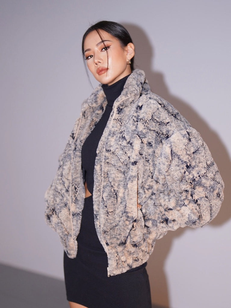 BABLETWO  (ビーエーブルトゥー)      x Kyla Eco Fur Zipup Jacket (BEIGE)