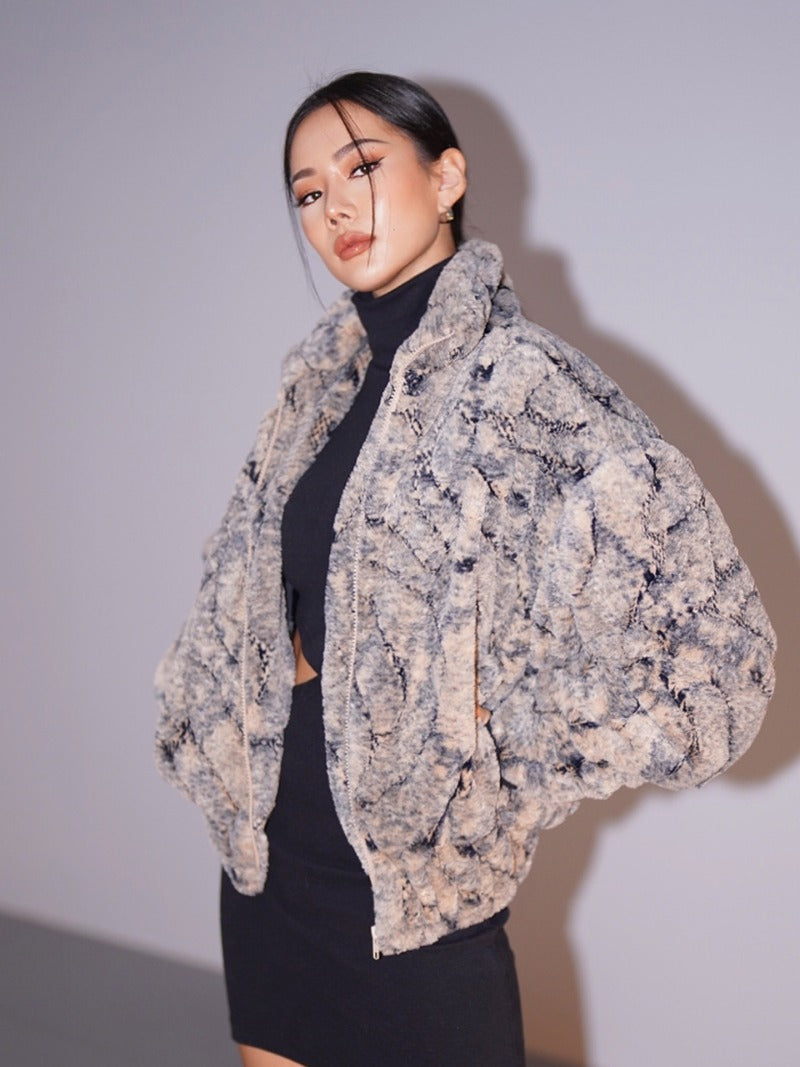 BABLETWO  (ビーエーブルトゥー)      x Kyla Eco Fur Zipup Jacket (BEIGE)