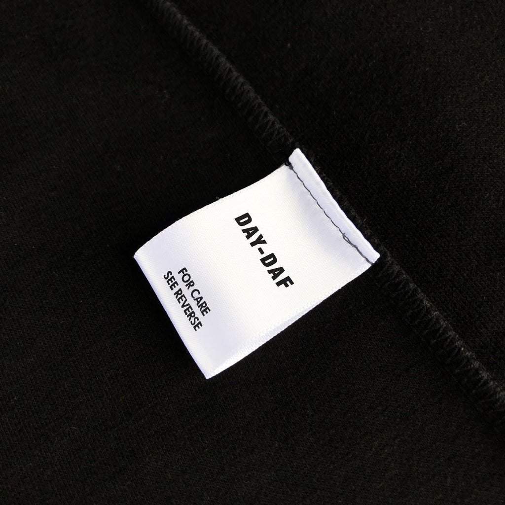 DAYDAF (デイダフ) DAYDAF LOGO 2/1 T-SHIRT (BLACK)