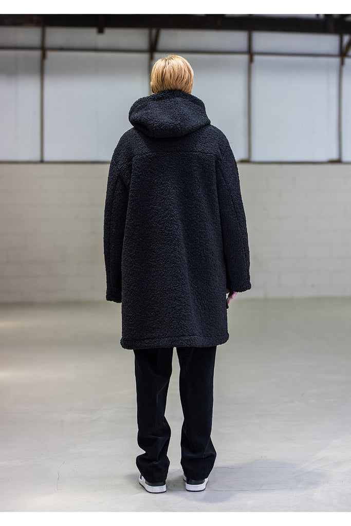 メスノウン(MASSNOUN) BOA FLEECE BONDED OVERSIZED DUFFEL COAT MFNCT004-BK