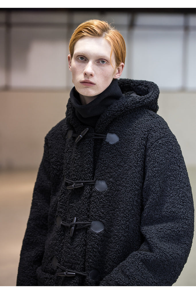 メスノウン(MASSNOUN) BOA FLEECE BONDED OVERSIZED DUFFEL COAT MFNCT004-BK