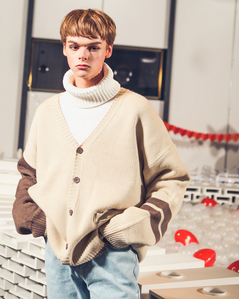 ダブルユーブイプロジェクト(WV PROJECT) LOOSE TOUCH CARDIGAN BEIGE MJOT7117