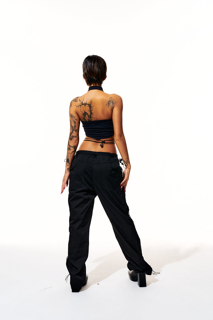 ASSEMBLE STATION (アセンブルステーション)  CUT STRING HOLTER NECK