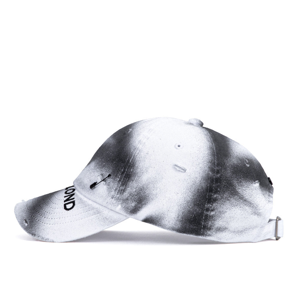 ブラックブロンド(BLACKBLOND) BBD Ripped Sprayed Custom Covered Logo Cap (White)