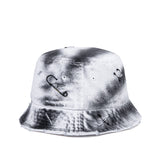 ブラックブロンド(BLACKBLOND) BBD Ripped Sprayed Custom Border Graffiti Logo Bucket Hat (White)