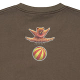 アクメドラビ(acme' de la vie)   CIRCUS BEAR LONG SLEEVE T-SHIRT ASH BROWN