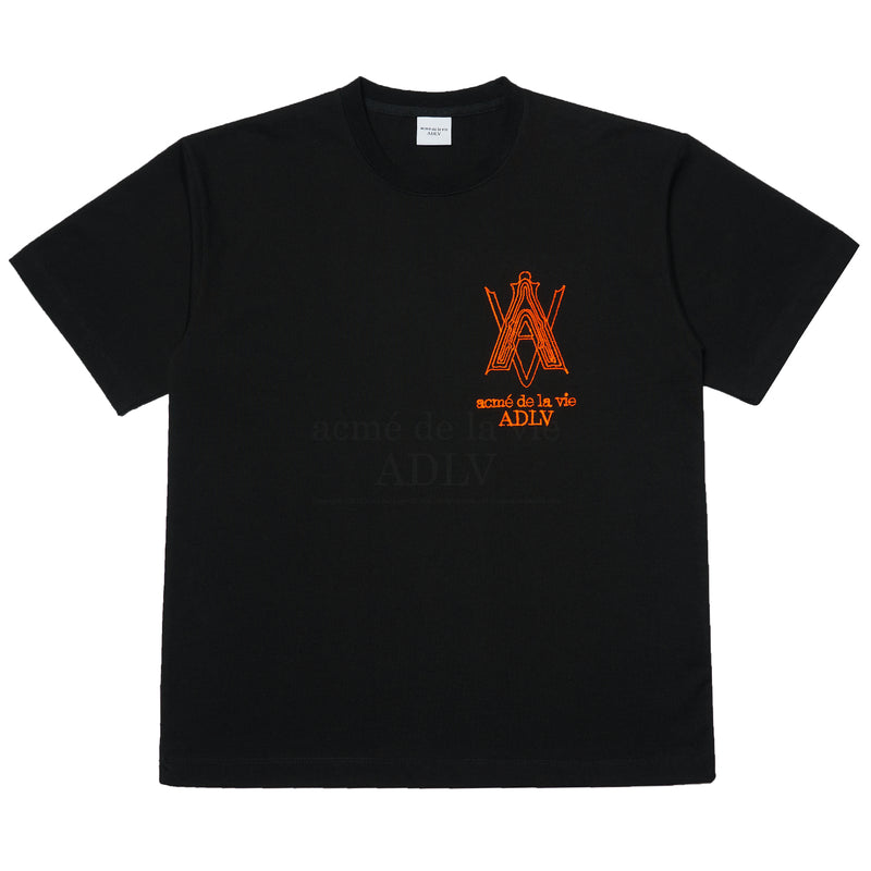 アクメドラビ(acme' de la vie) AV LOGO TUFT EMBROIDERY SHORT SLEEVE T-SHIRT BLACK