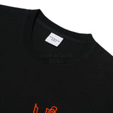 アクメドラビ(acme' de la vie) AV LOGO TUFT EMBROIDERY SHORT SLEEVE T-SHIRT BLACK