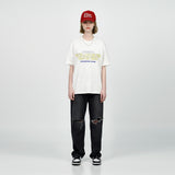 アクメドラビ(acme' de la vie) SLOGAN OLD SCHOOL SHORT SLEEVE T-SHIRT WHITE