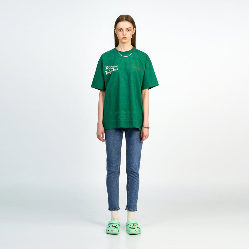 アクメドラビ(acme' de la vie) VINTAGE SLOGAN SHORT SLEEVE T-SHIRT GREEN