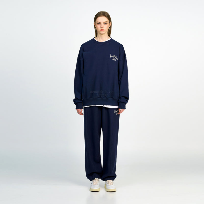 アクメドラビ(acme' de la vie) SCRIPT LOGO EMBROIDERY SWEATSHIRT NAVY