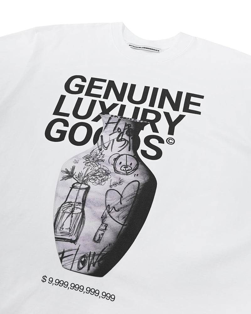 MYDEEPBLUEMEMORIES(マイディープブルーメモリーズ)     MYD front in white long sleeve