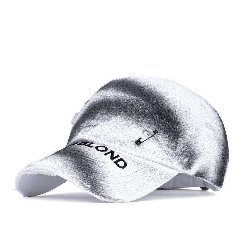 ブラックブロンド(BLACKBLOND) BBD Ripped Sprayed Custom Covered Logo Cap (White)