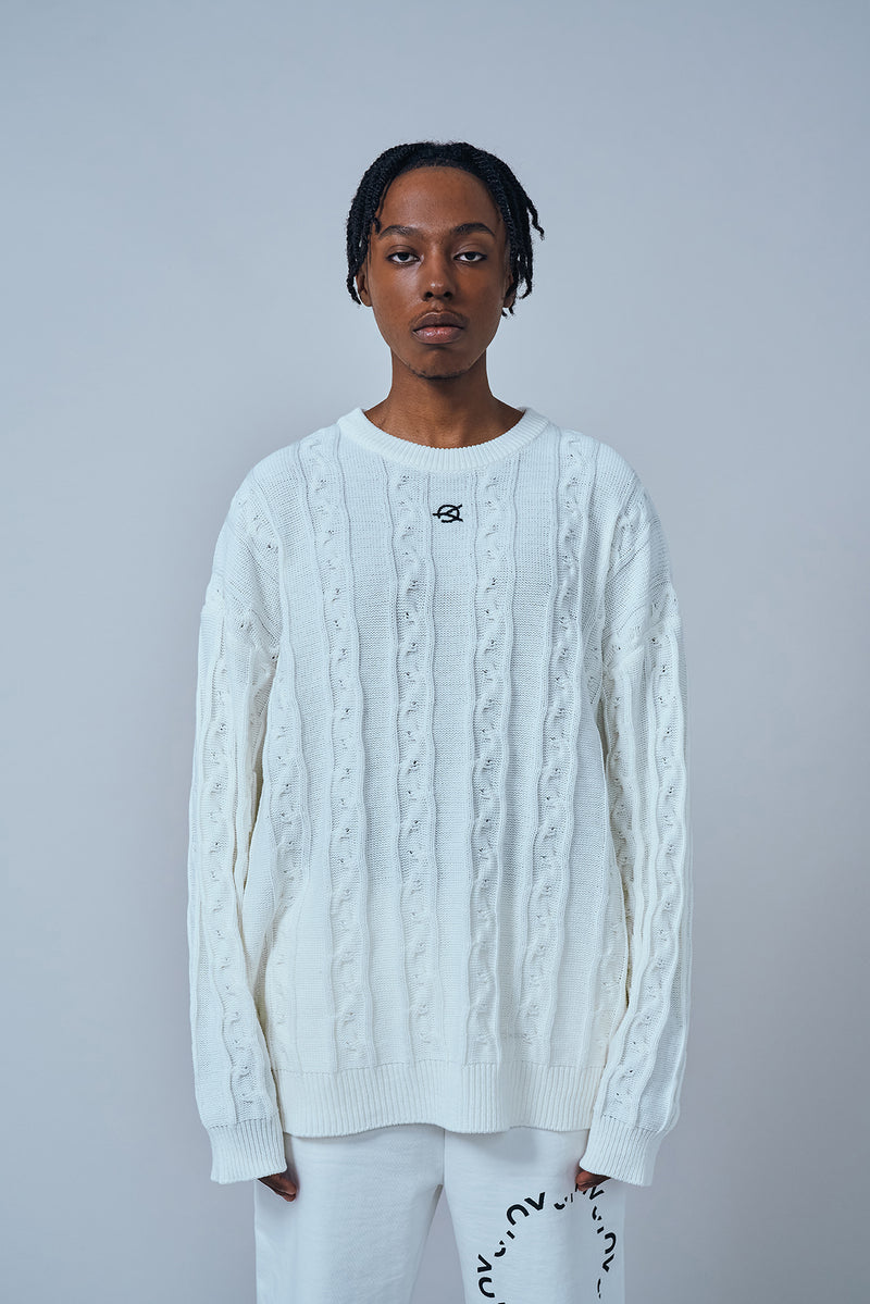 オーワイ(OY) LOGO CABLE KNIT-WHITE
