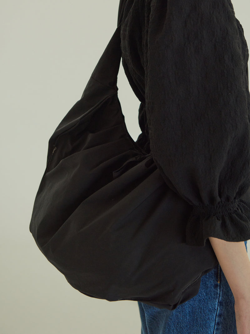 TMO BY 13MONTH（ティーエムオーバイサーティンマンス）SHIRRING BIG ECO BAG (BLACK)