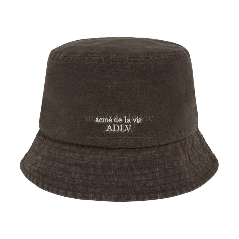 アクメドラビ(acme' de la vie)   BASIC LOGO WASHING BUCKET HAT BROWN