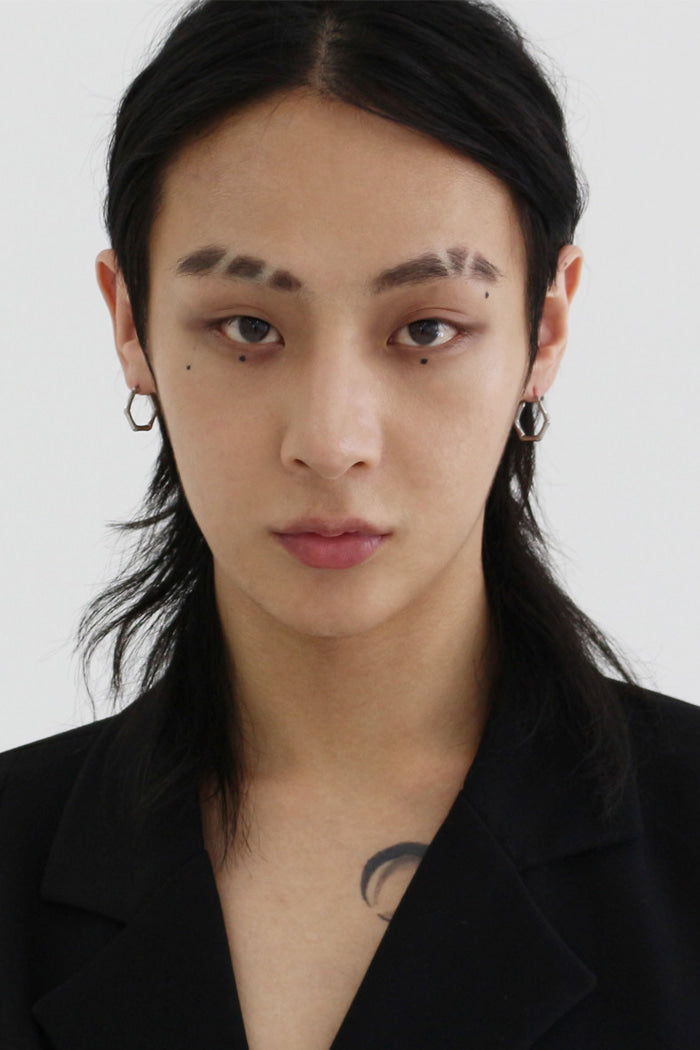 BLACKPURPLE (ブラックパープル) hexagon earring