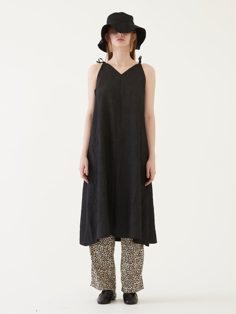 TMO BY 13MONTH（ティーエムオーバイサーティンマンス）CASUAL SLEEVELESS DRESS (BLACK)