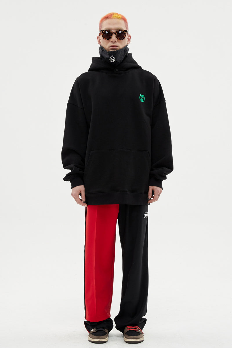 MMIC(エムエムアイシー) SONIKER OVERFIT FLUTTER HOODIE