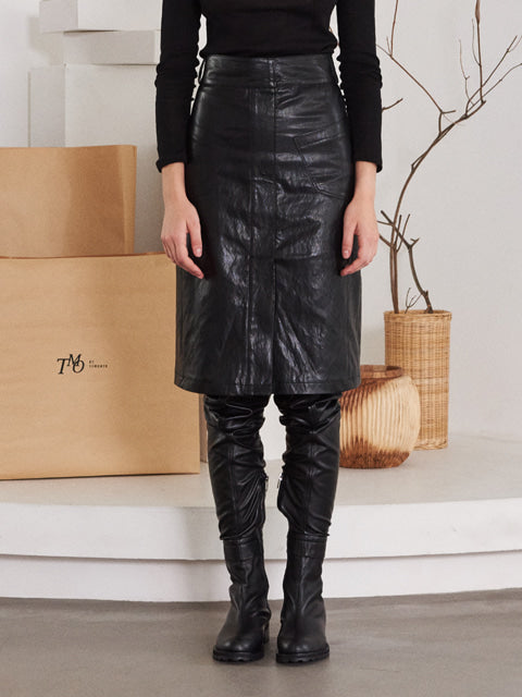 TMO BY 13MONTH（ティーエムオーバイサーティンマンス）TWO POCKET LEATHER SKIRT (BLACK)