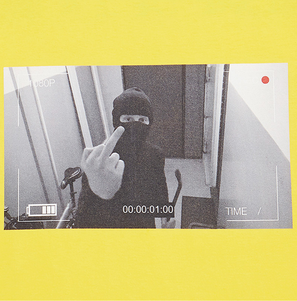 アクメドラビ(acme' de la vie) ADLV SHORT SLEEVE T-SHIRT CCTV (イエロー)